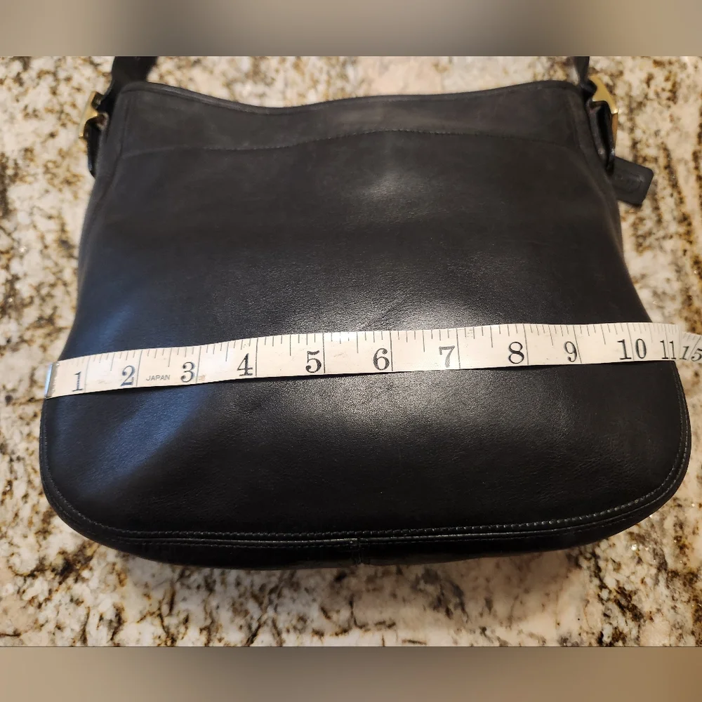 Coach Purse, Vintage Chelsea Hobo bag. Soft Thick black leather A9D 6003 Y2K